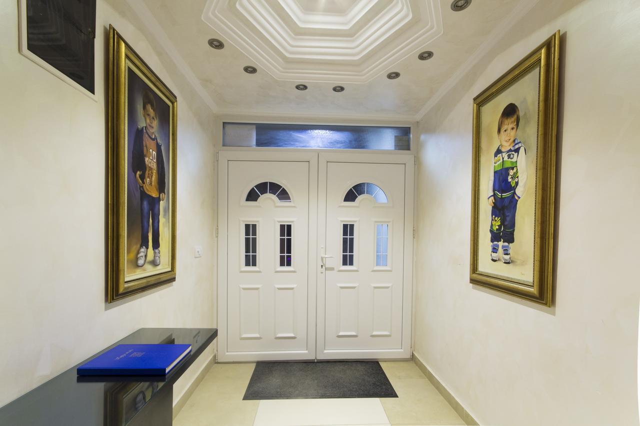 Miami Spa And Wellness ベオグラード エクステリア 写真
